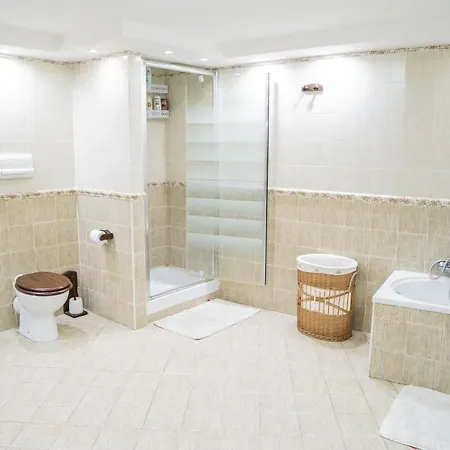 Domus Ugo * ナポリ