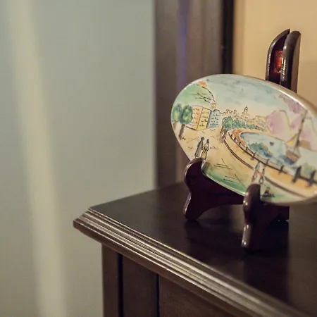 Domus Ugo Apartament Neapol