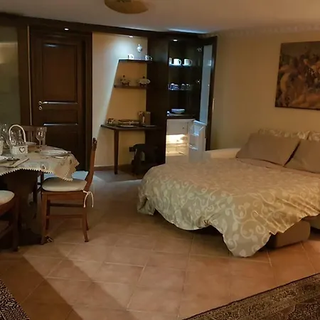 アパート Domus Ugo ナポリ