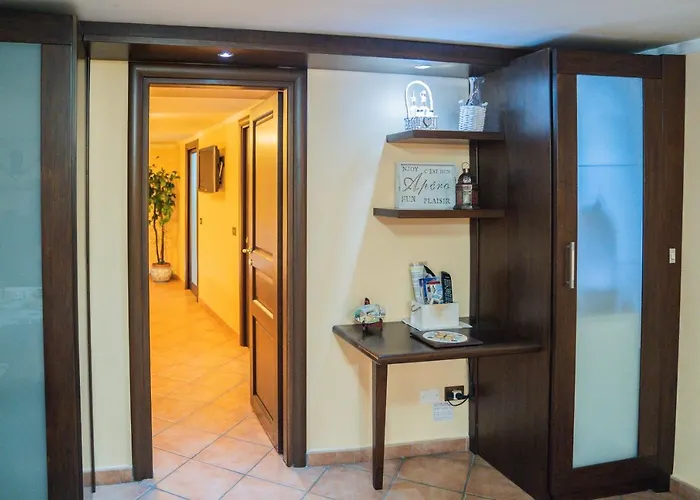 Appartement Domus Ugo Naples