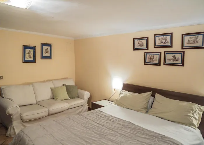 Appartement Domus Ugo Naples