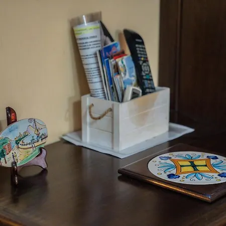 Domus Ugo * Napoli